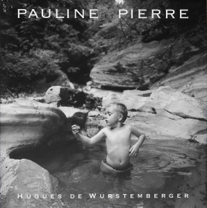 “Pauline et Pierre“, format 25 cm x 25 cm, 120 pages, relié cartonné, avec jaquette, imprimé en bichromie sur papier 170 gr. 75 photographies noir et blanc, grand format, texte français-anglais &nbsp;“Fragments“ de H. de Wurstemberger. QuoVadis Editions, Bruxelles 2005. 